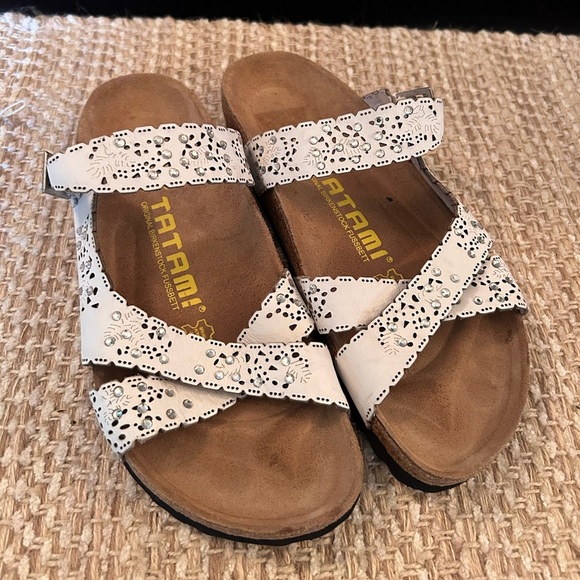 Tatami Birkenstock Sandals Womens Sz 38 US 7 Rhinestones Lotus Western Comfort - Picture 2 of 6